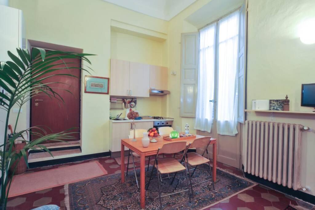 Cozy Apartment In Palazzo Malaspina Piacenza Exterior foto